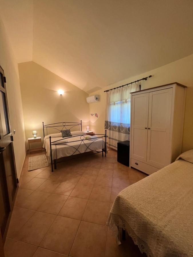 Agriturismo Su Barraccu Loceri Exterior foto